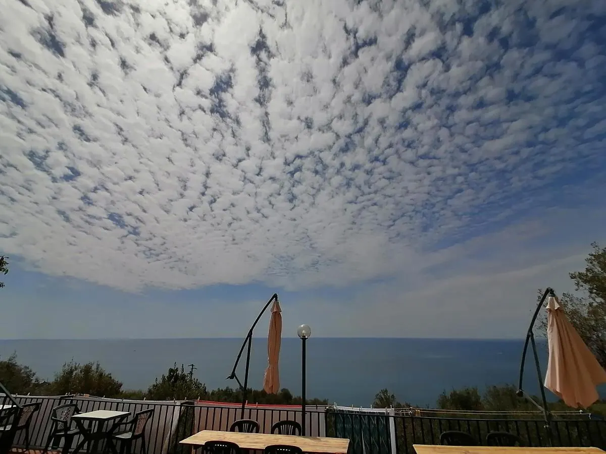 Perla Del Levante Hostel Framura Italy